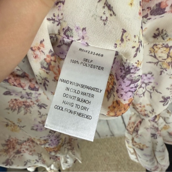 VICI Floral Tie Front Long Sleeve Crop Top Size Large - Picture 7 of 7